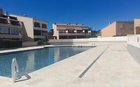Agréable Studio Cabine - piscine - parking - proche Plage RICHELIEU